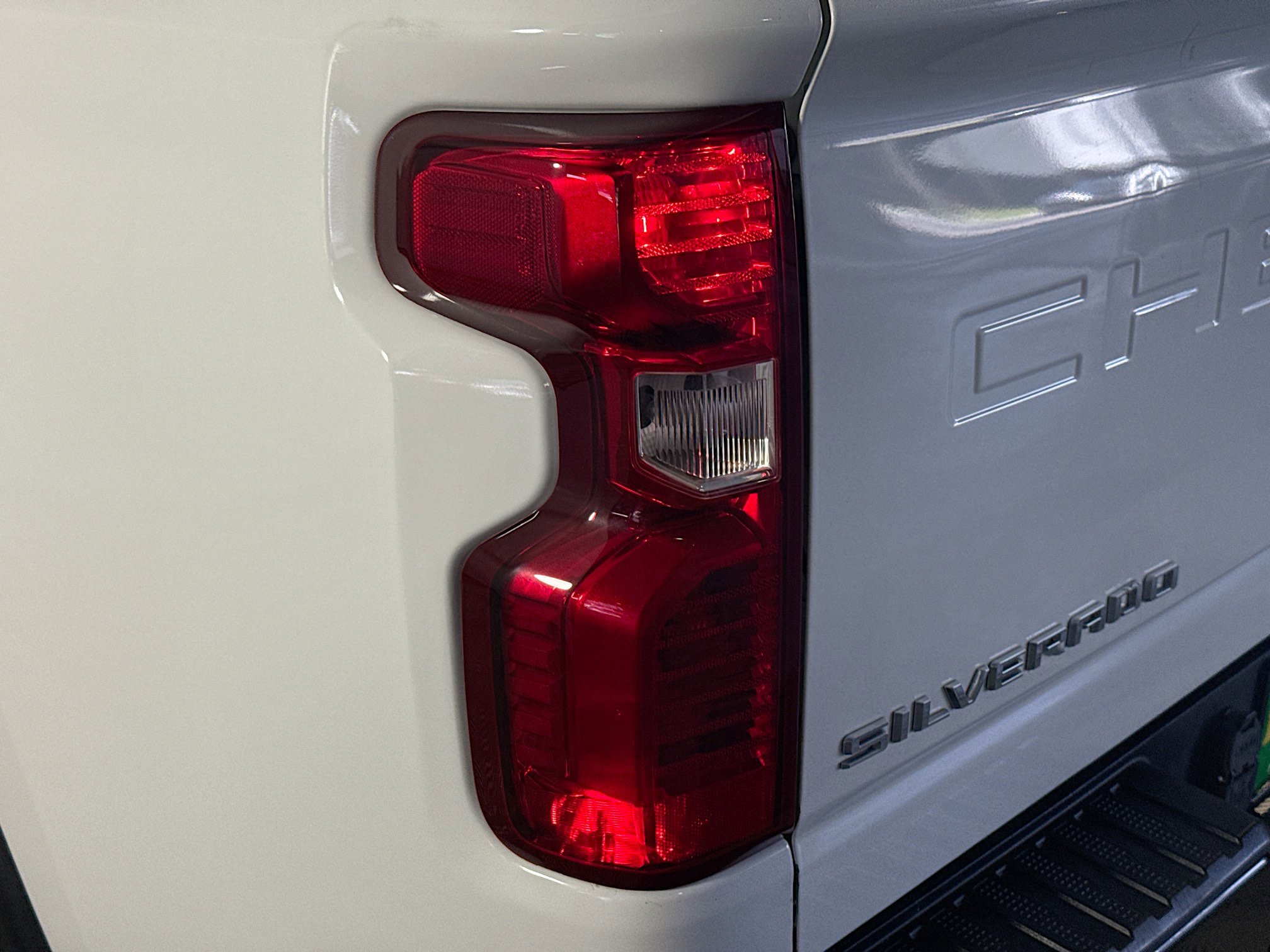 Used 2024 Chevrolet Silverado 2500 Custom w/ Custom Value Package image 35