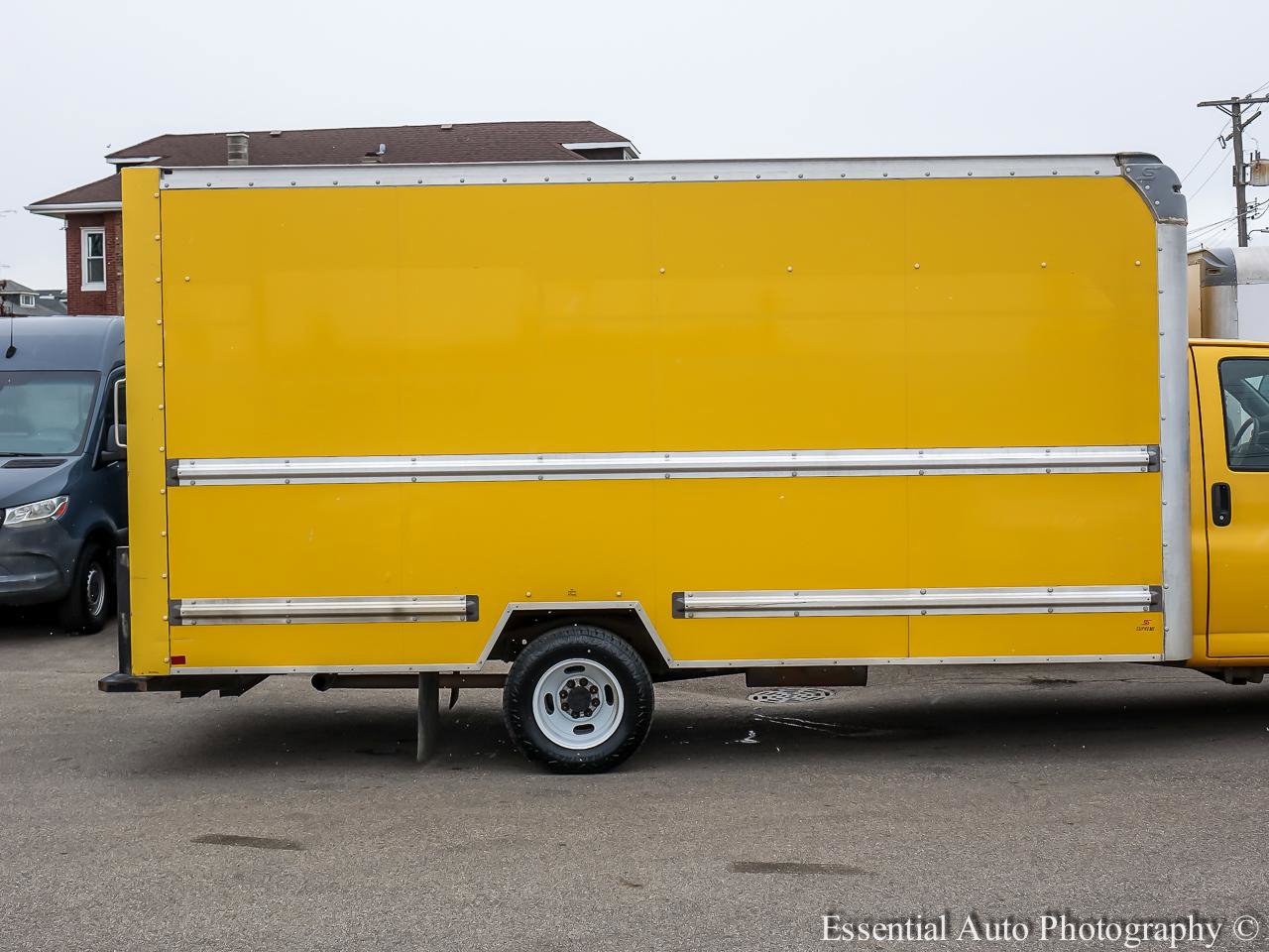 Used 2021 GMC Savana 3500 Extended w/ Power Convenience Package image 9