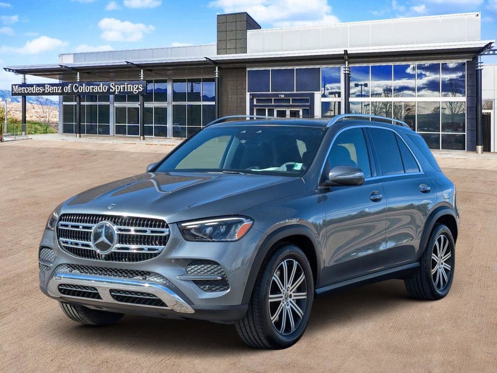 Used 2025 Mercedes-Benz GLE 450e 4MATIC image 3