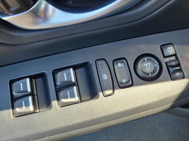 Certified 2025 Honda Pilot Black Edition image 22