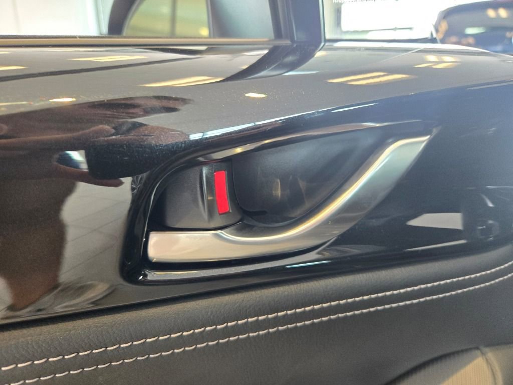 Used 2025 MAZDA MX-5 Miata Grand Touring RWD image 14