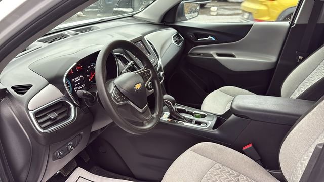 Used 2023 Chevrolet Equinox LS image 18