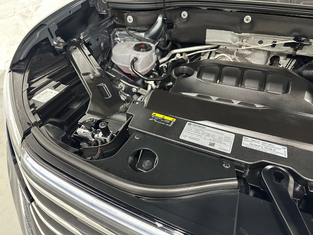 Used 2025 Volkswagen Atlas SE AWD/4WD image 69
