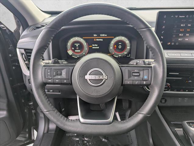 Used 2024 Nissan Rogue SL w/ SL Premium Package image 12