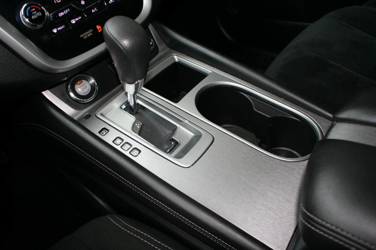 Used 2019 Nissan Murano S image 15