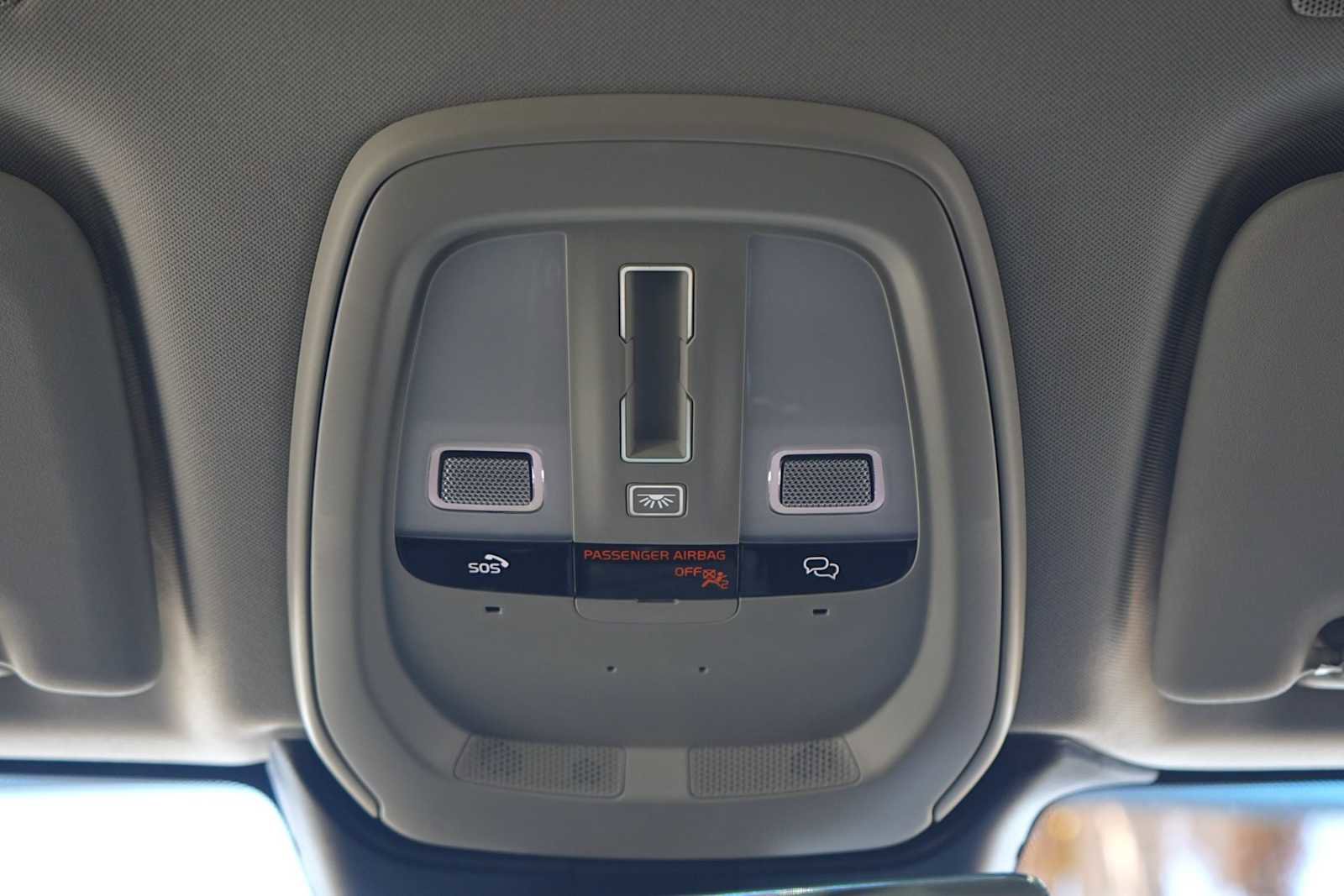 Used 2024 Volvo XC60 B5 Core w/ Protection Package Premier image 23