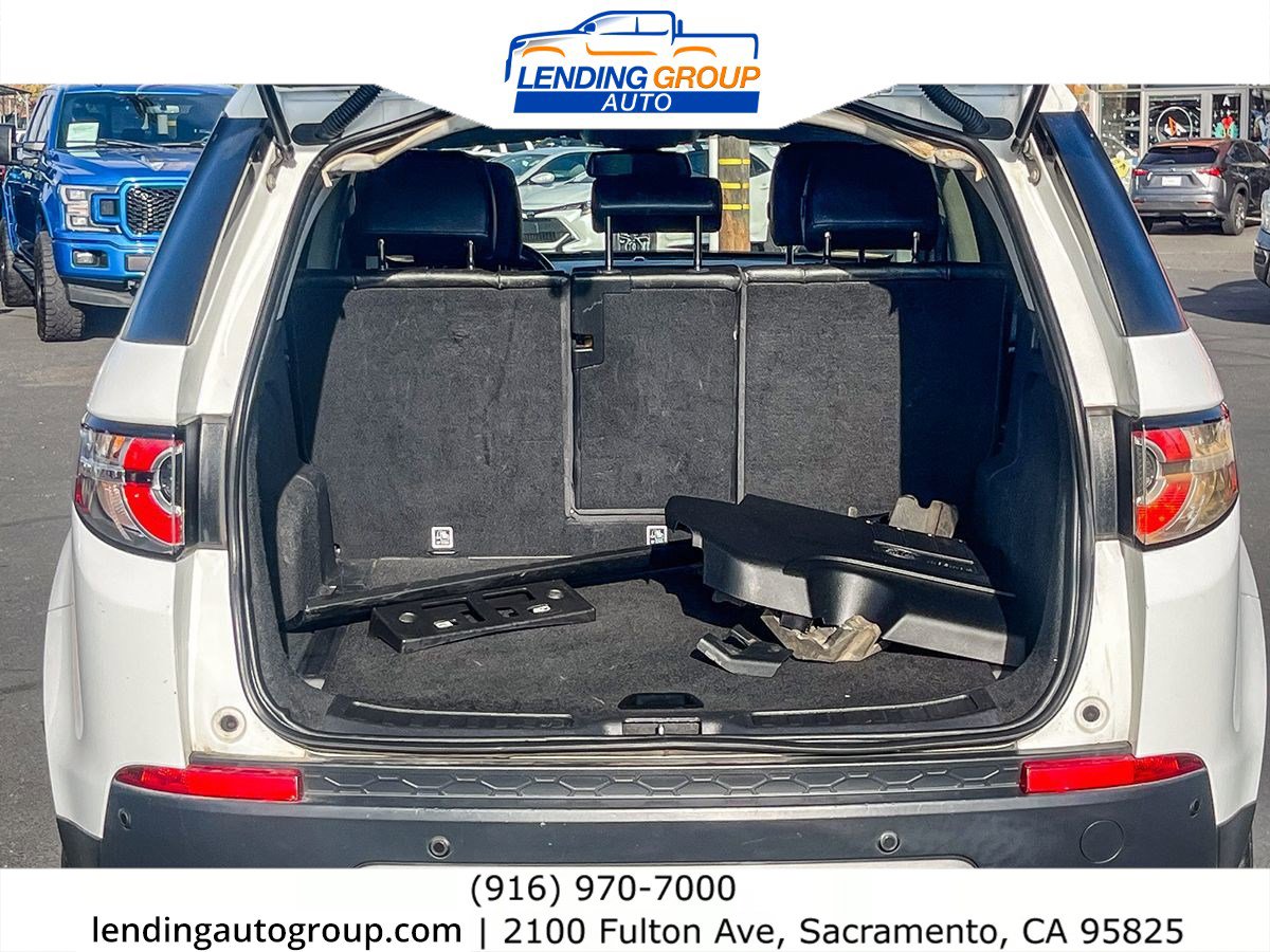 Used 2018 Land Rover Discovery Sport SE image 23