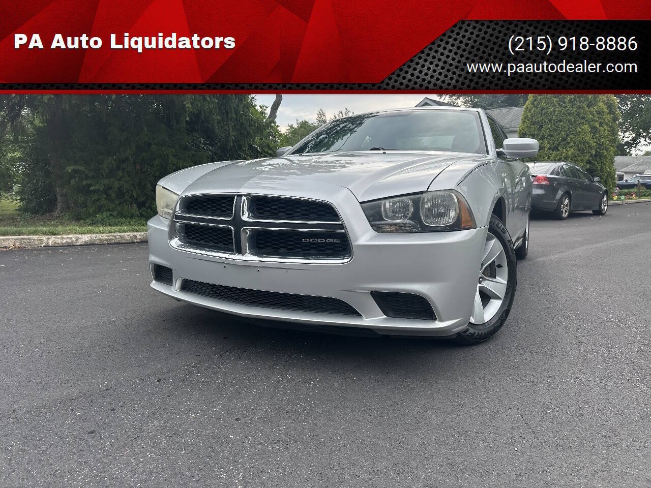 Used 2012 Dodge Charger SE RWD image 1