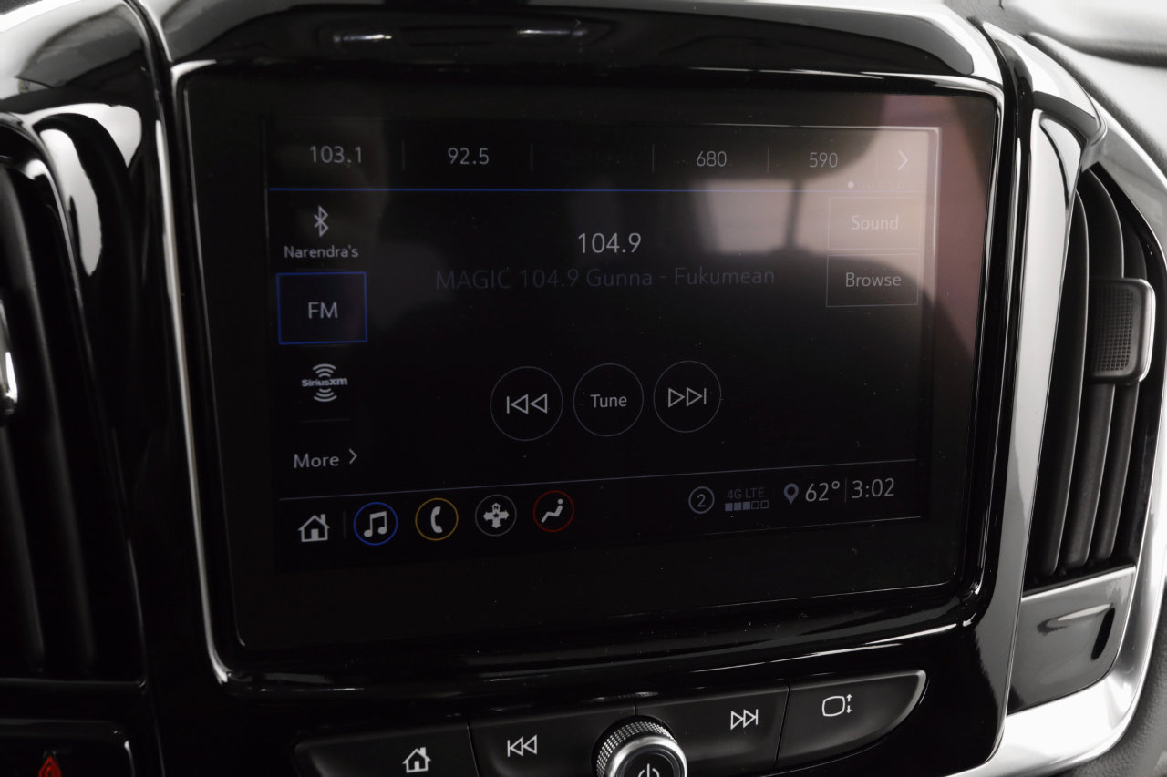 Used 2021 Chevrolet Traverse LT image 19