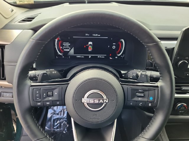 Used 2025 Nissan Pathfinder Platinum w/ Cargo Package FWD image 25