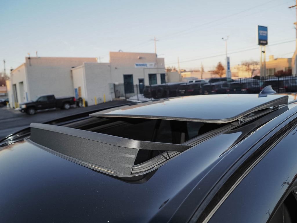 Used 2023 BMW X5 M50i w/ Dynamic Handling Package image 10