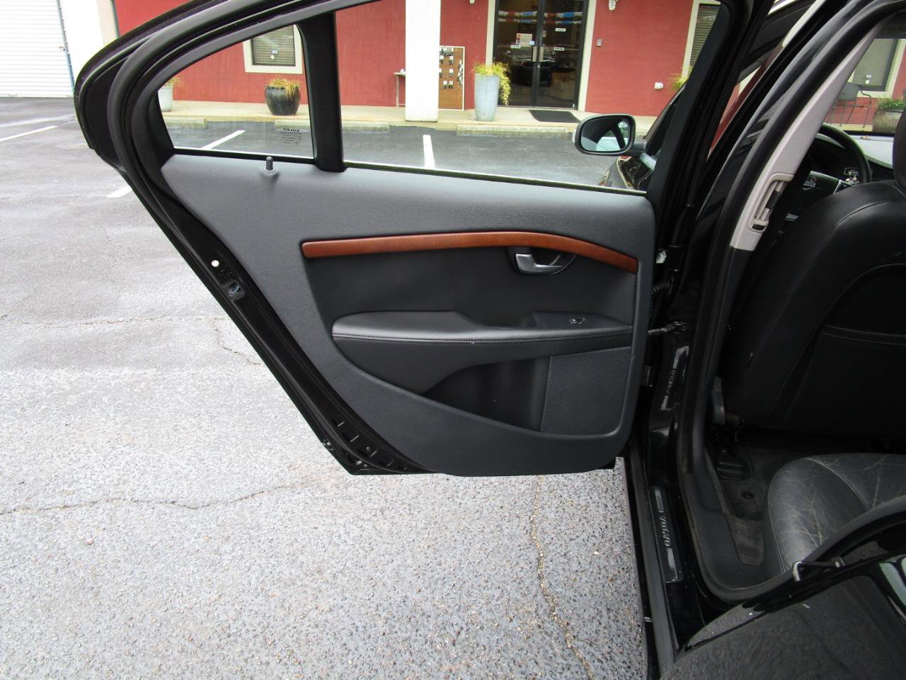 Used 2011 Volvo S80 3.2 w/ Climate Pkg image 22