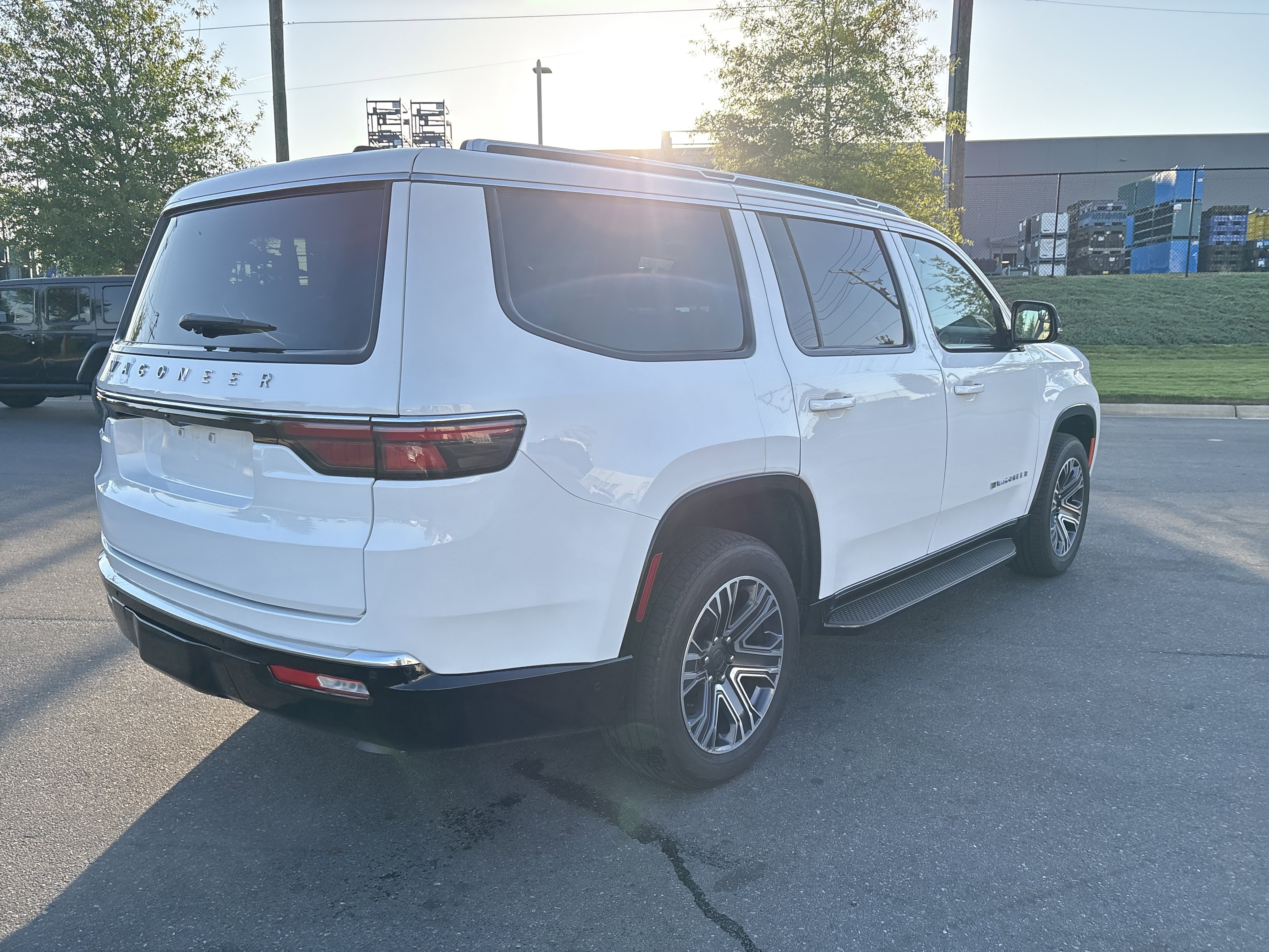 Used 2024 Jeep Wagoneer 2WD w/ Premium Group I image 9