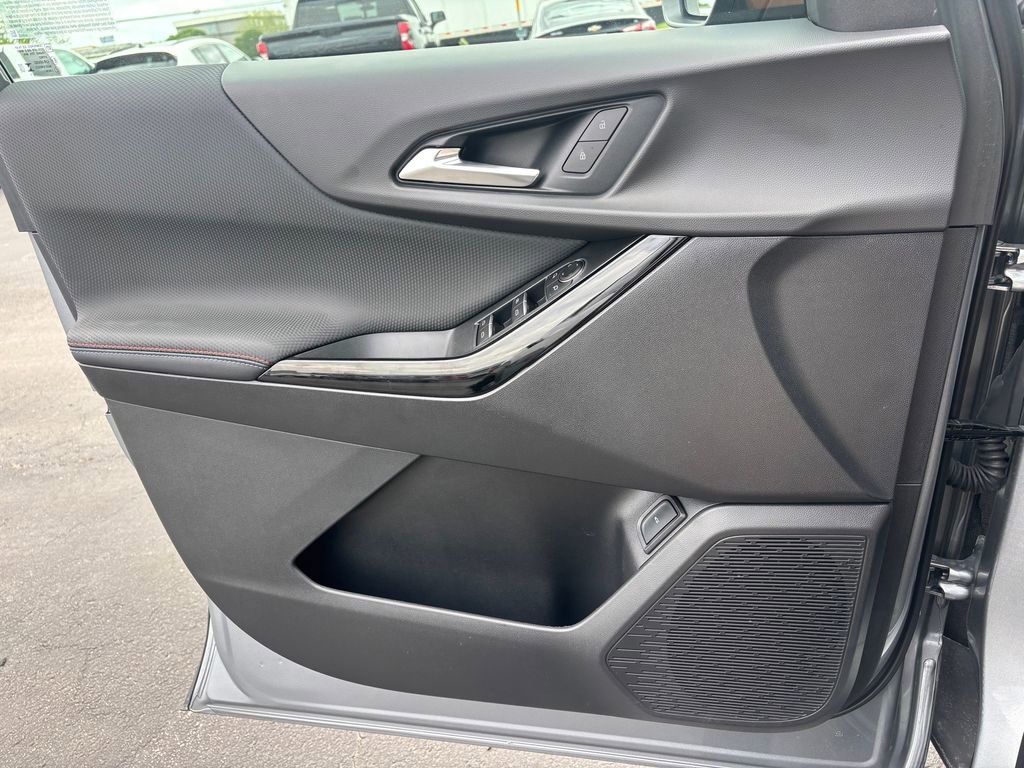 Used 2026 Chevrolet Equinox RS w/ LPO, Floor Liner Package image 21