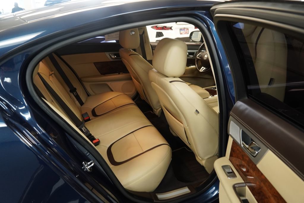 Used 2012 Jaguar XF Portfolio image 23