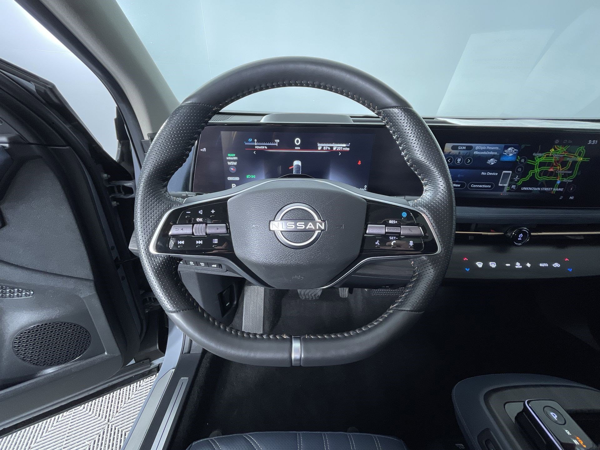 Certified 2023 Nissan Ariya image 16