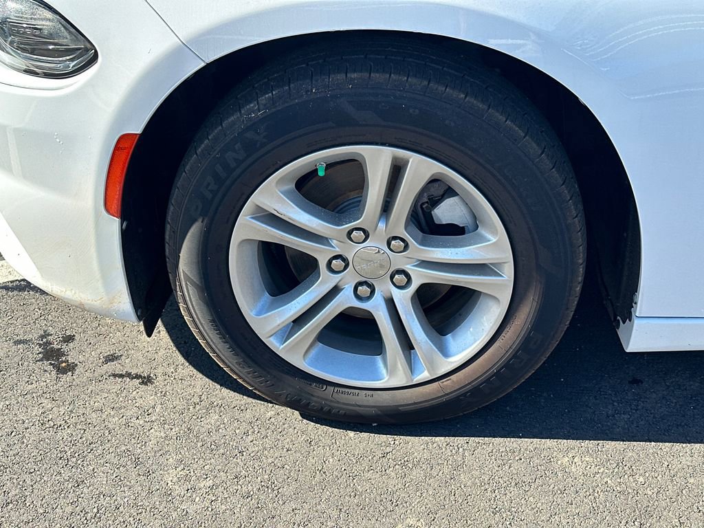 Used 2022 Dodge Charger SXT image 11