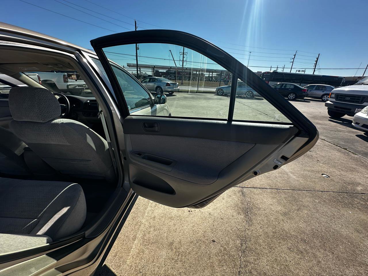 Used 2003 Toyota Camry LE FWD image 27