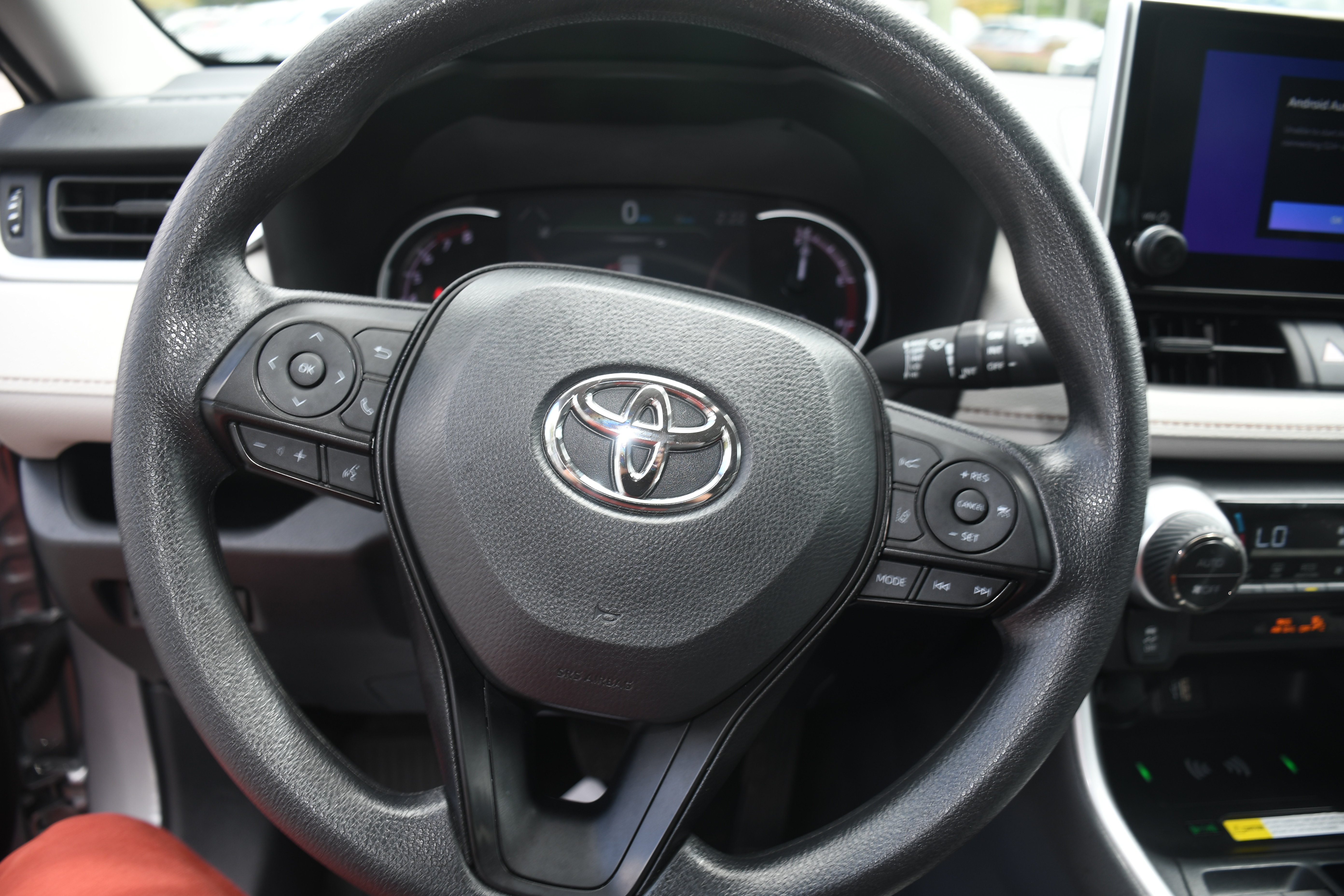 Certified 2025 Toyota RAV4 XLE FWD image 13