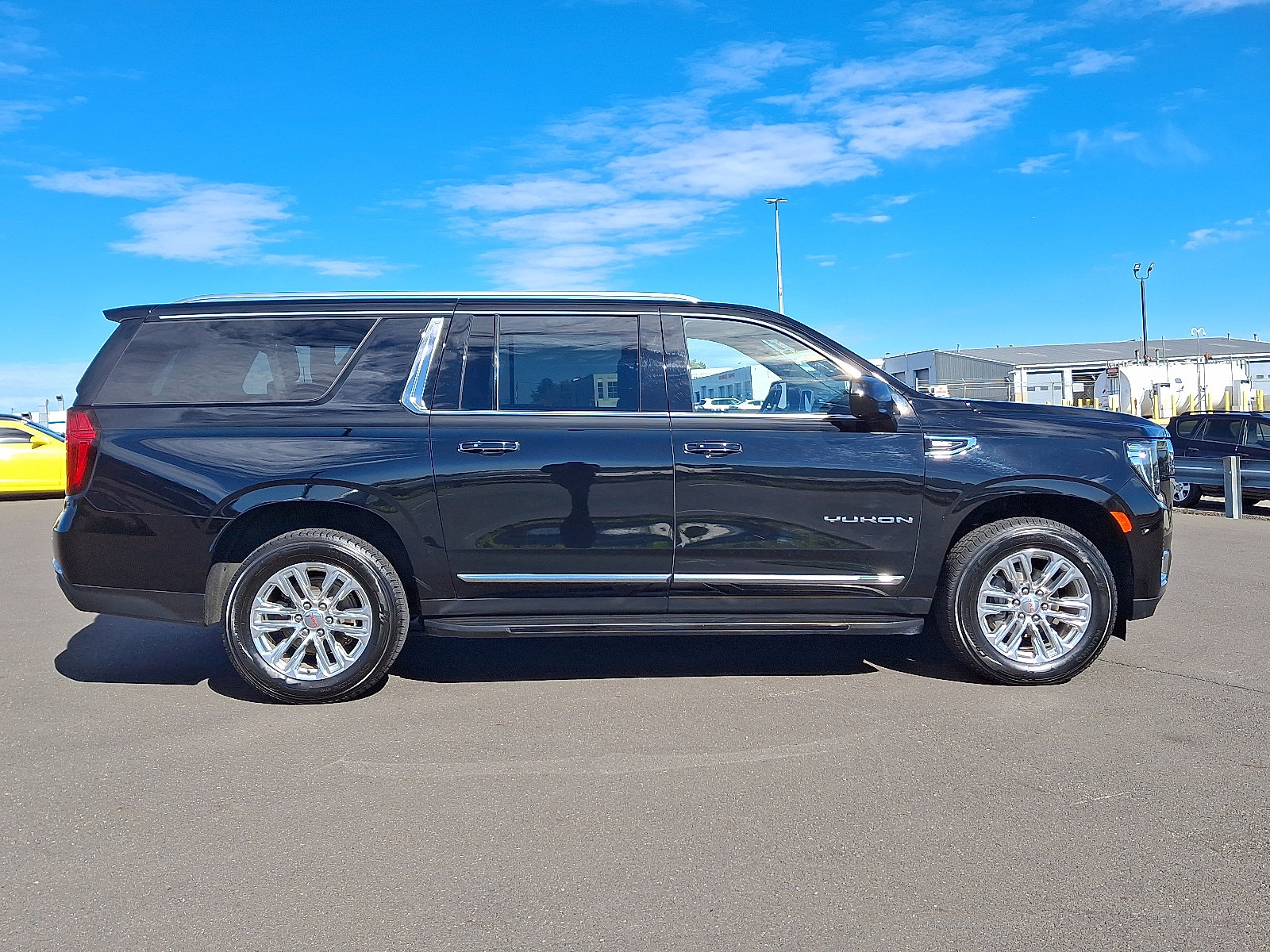 Certified 2024 GMC Yukon XL SLT image 7