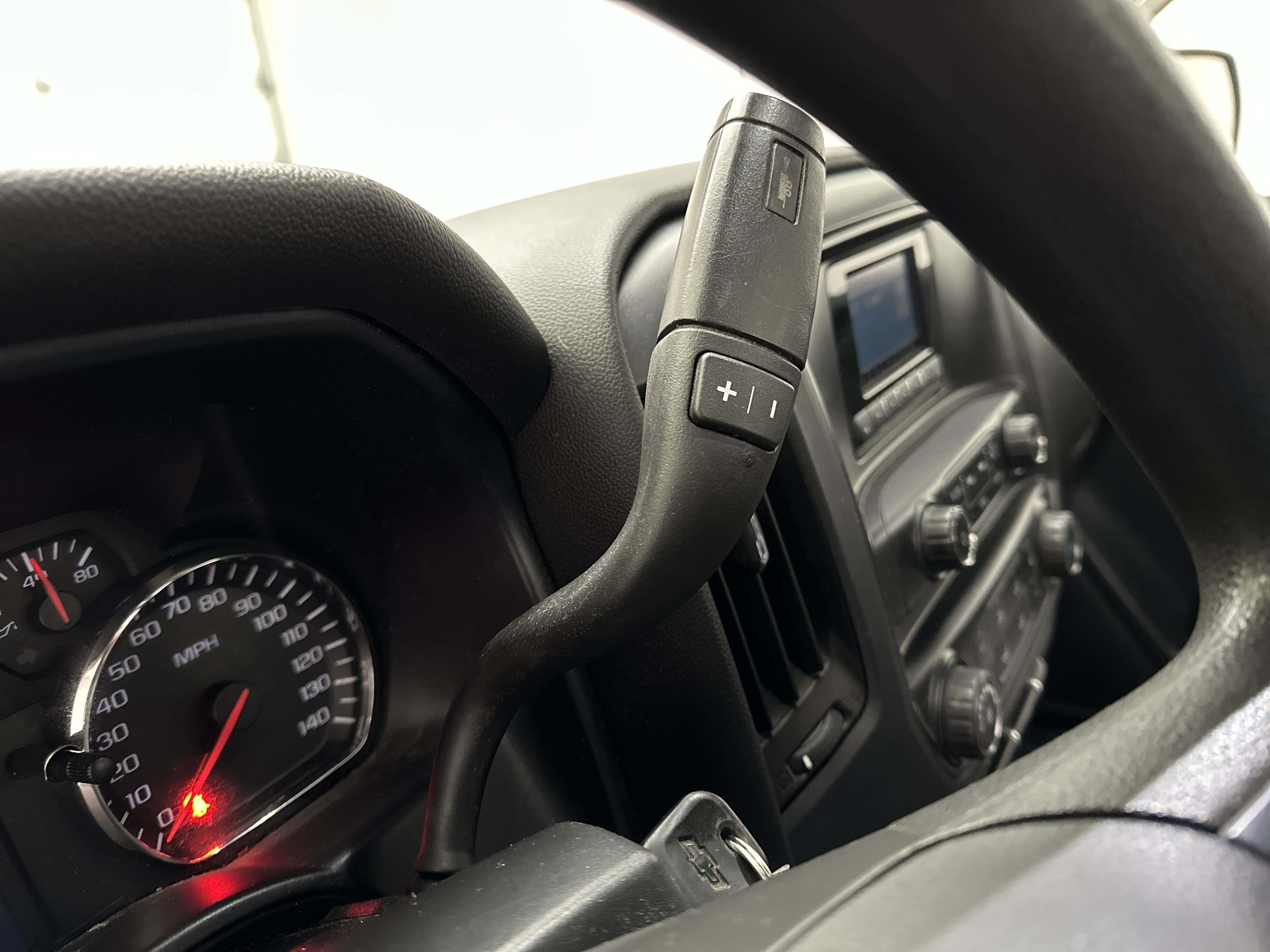 Used 2015 Chevrolet Silverado 1500 W/T RWD image 28
