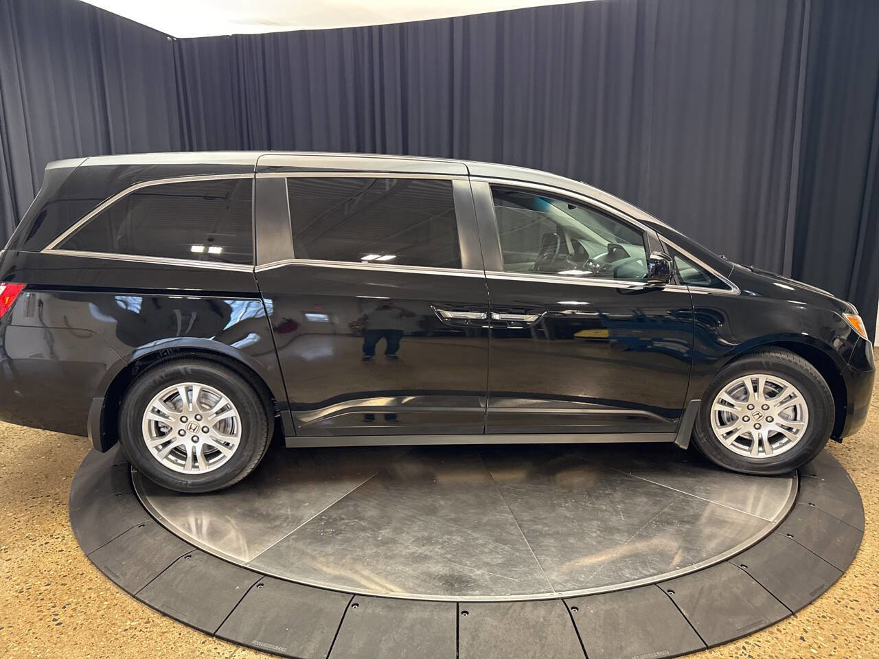 Used 2011 Honda Odyssey EX image 10