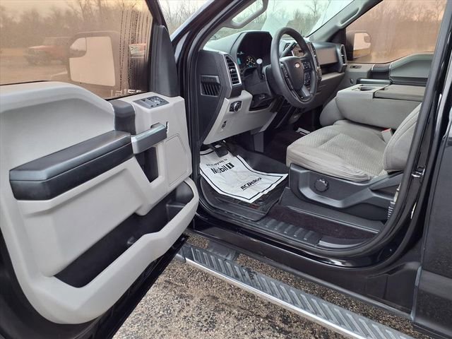 Used 2016 Ford F150 XLT image 46