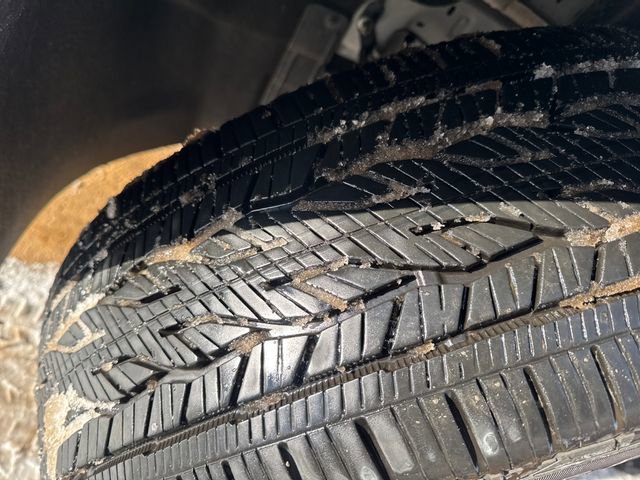 Certified 2025 Buick Enclave Preferred image 18