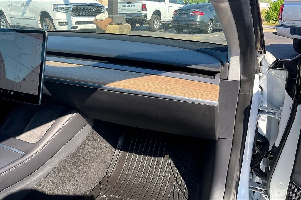 Used 2021 Tesla Model 3 Standard Range Plus RWD image 27