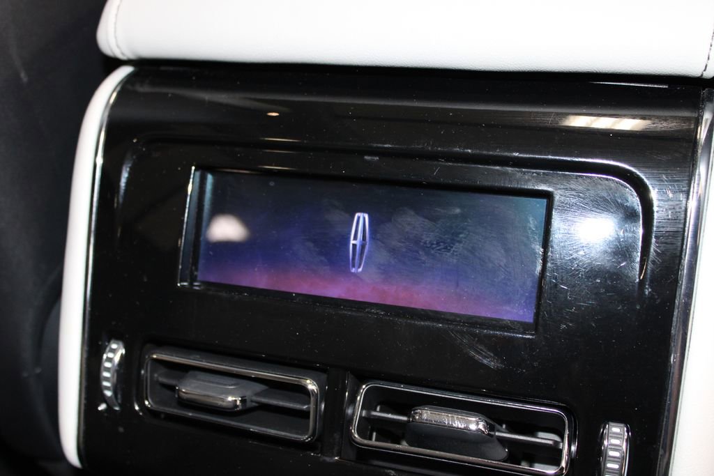 Used 2025 Lincoln Aviator Reserve w/ Illumination Package image 35