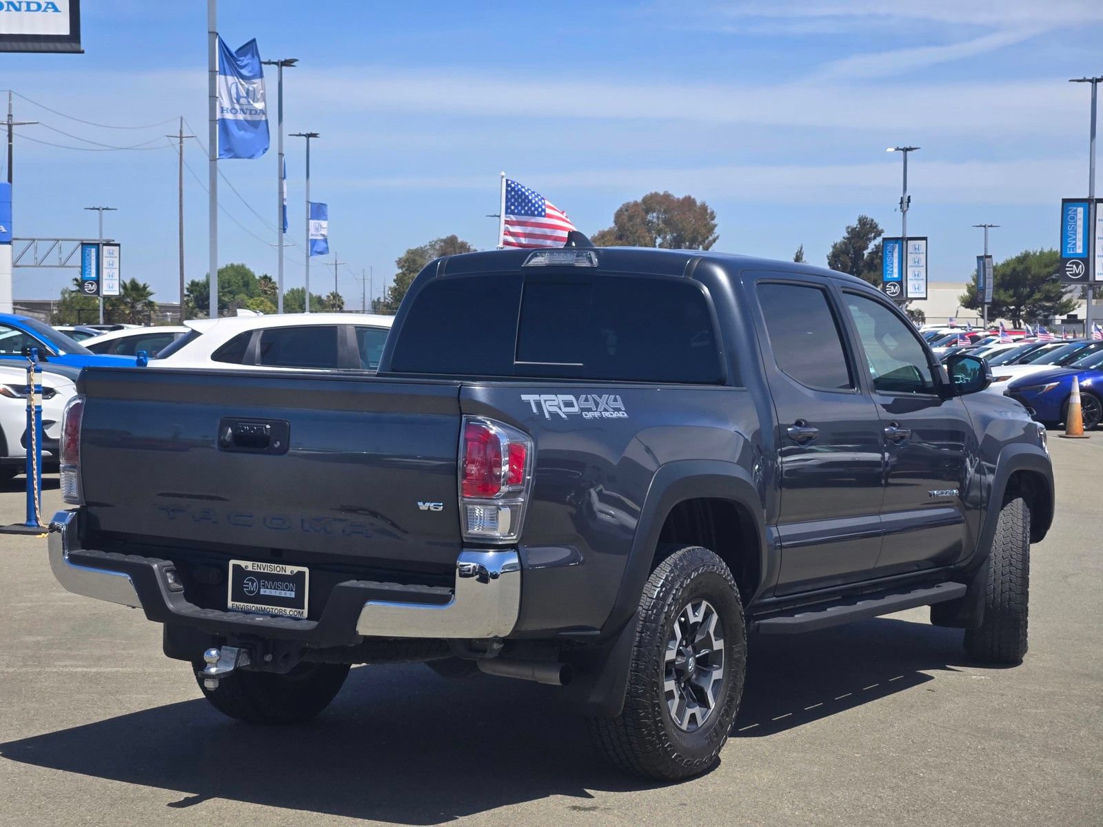 Used 2023 Toyota Tacoma TRD Off-Road AWD/4WD image 7