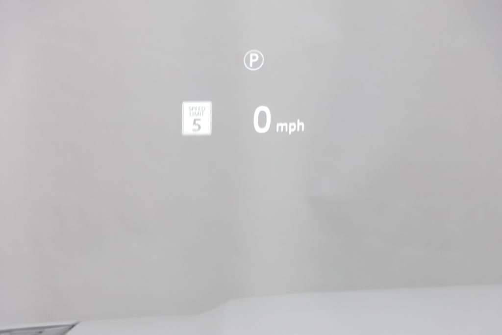 New 2026 Land Rover Defender 130 X-Dynamic SE image 10