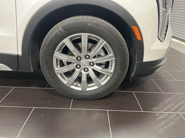 Used 2020 Cadillac XT4 Premium Luxury w/ Enhanced Visibility Package image 13