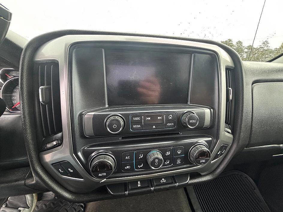 Used 2018 Chevrolet Silverado 1500 LT w/ All Star Edition image 21