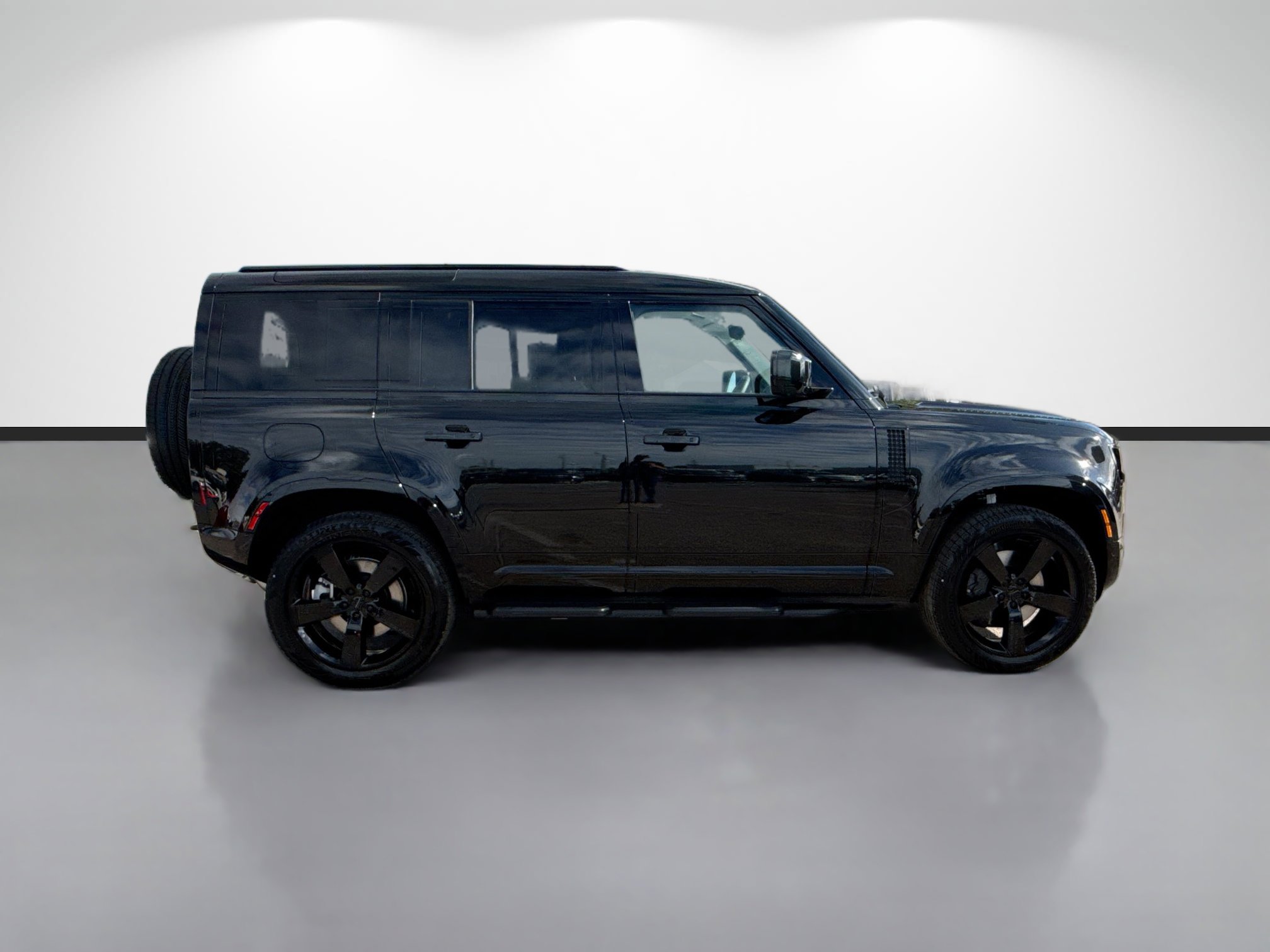 New 2026 Land Rover Defender 110 X-Dynamic SE image 6