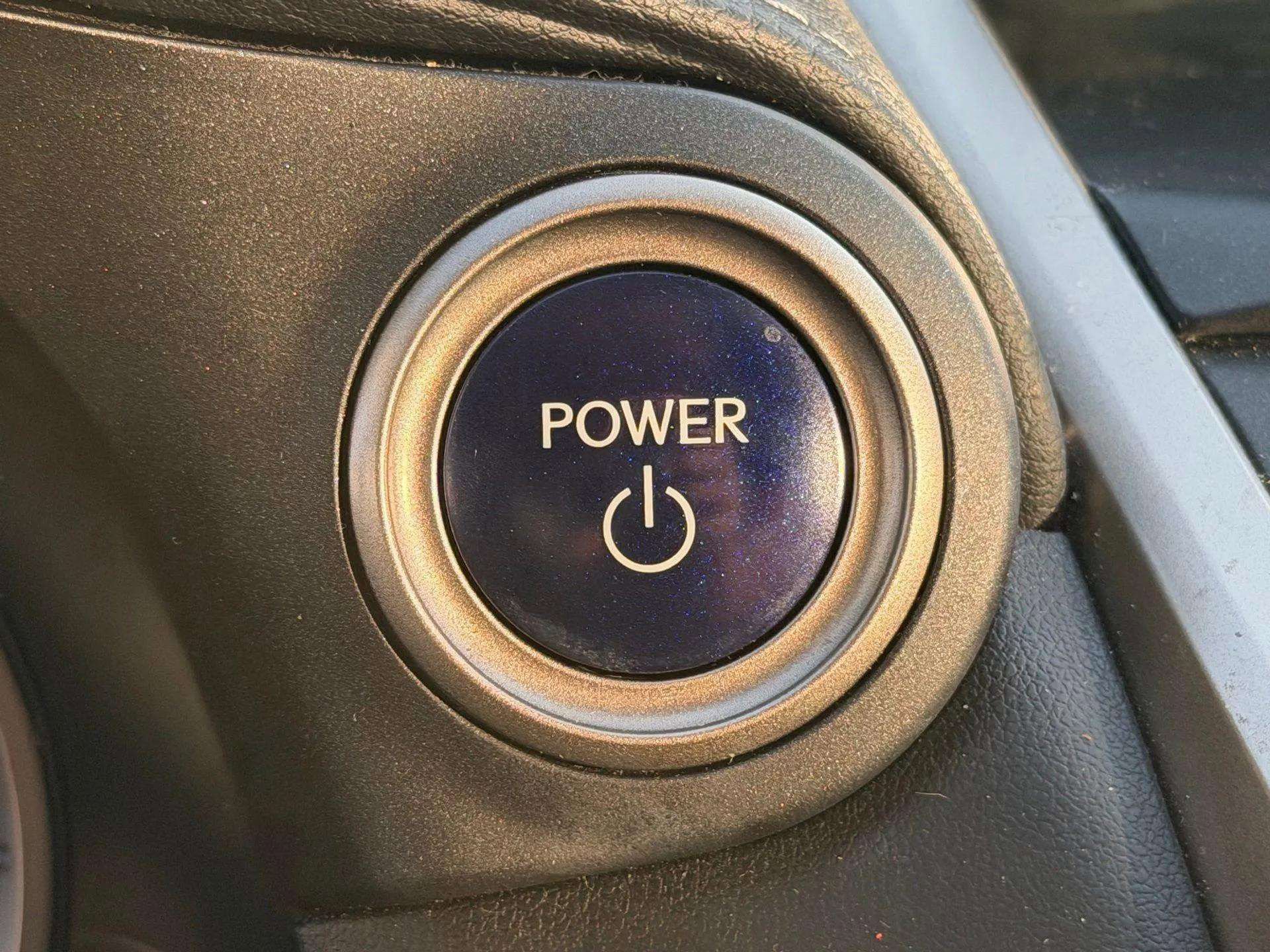 Used 2019 Lexus NX 300h AWD image 21