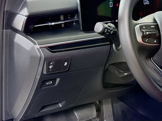 Used 2025 Kia K5 GT-Line w/ GT-Line Premium Package FWD image 10