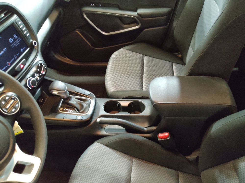 Used 2024 Kia Soul LX w/ Option Group 015 image 26