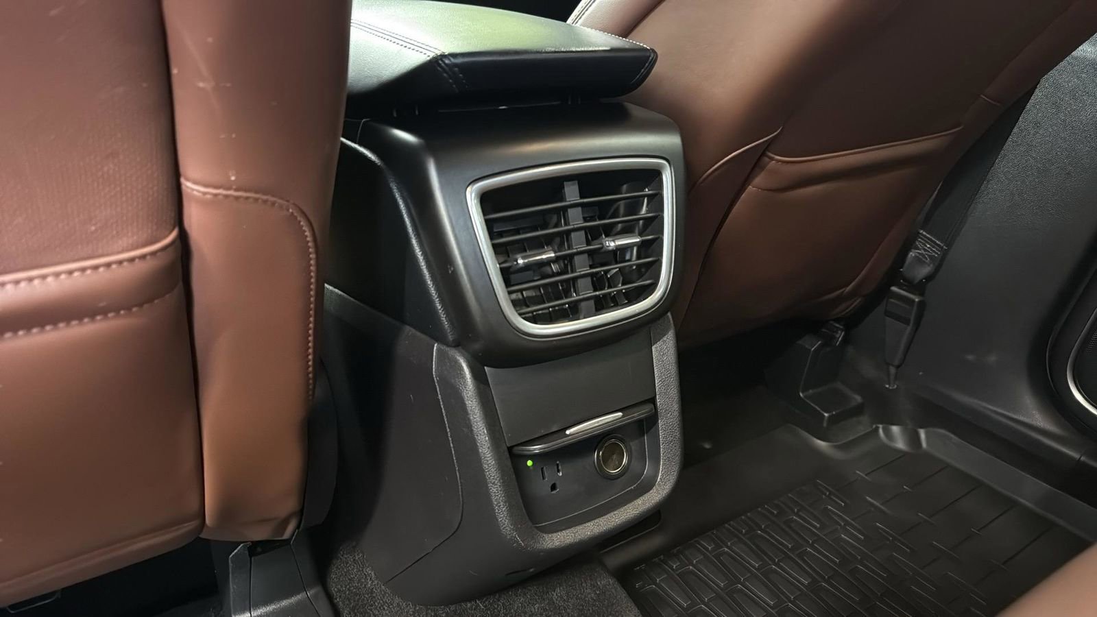 Used 2018 Lincoln MKX Reserve image 27