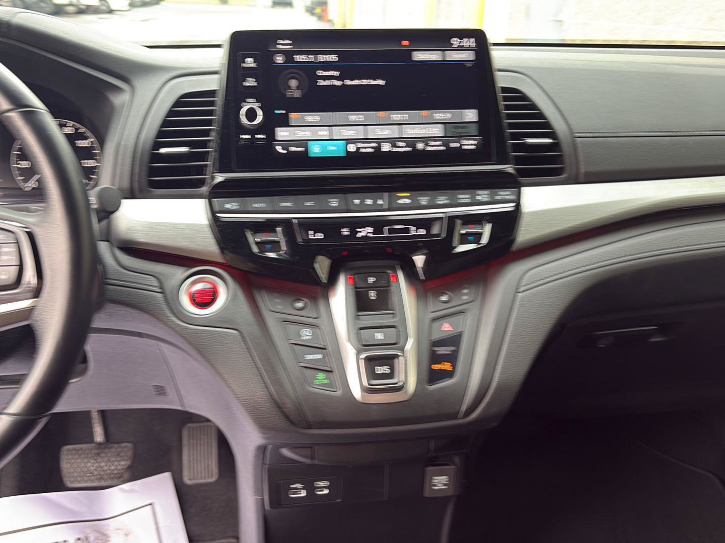 Used 2025 Honda Odyssey Sport-L image 18