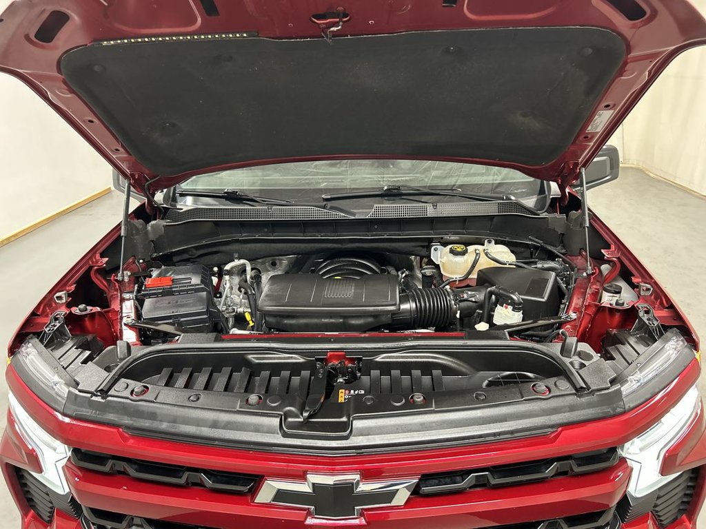 Certified 2024 Chevrolet Silverado 1500 RST w/ Convenience Package II AWD/4WD image 23