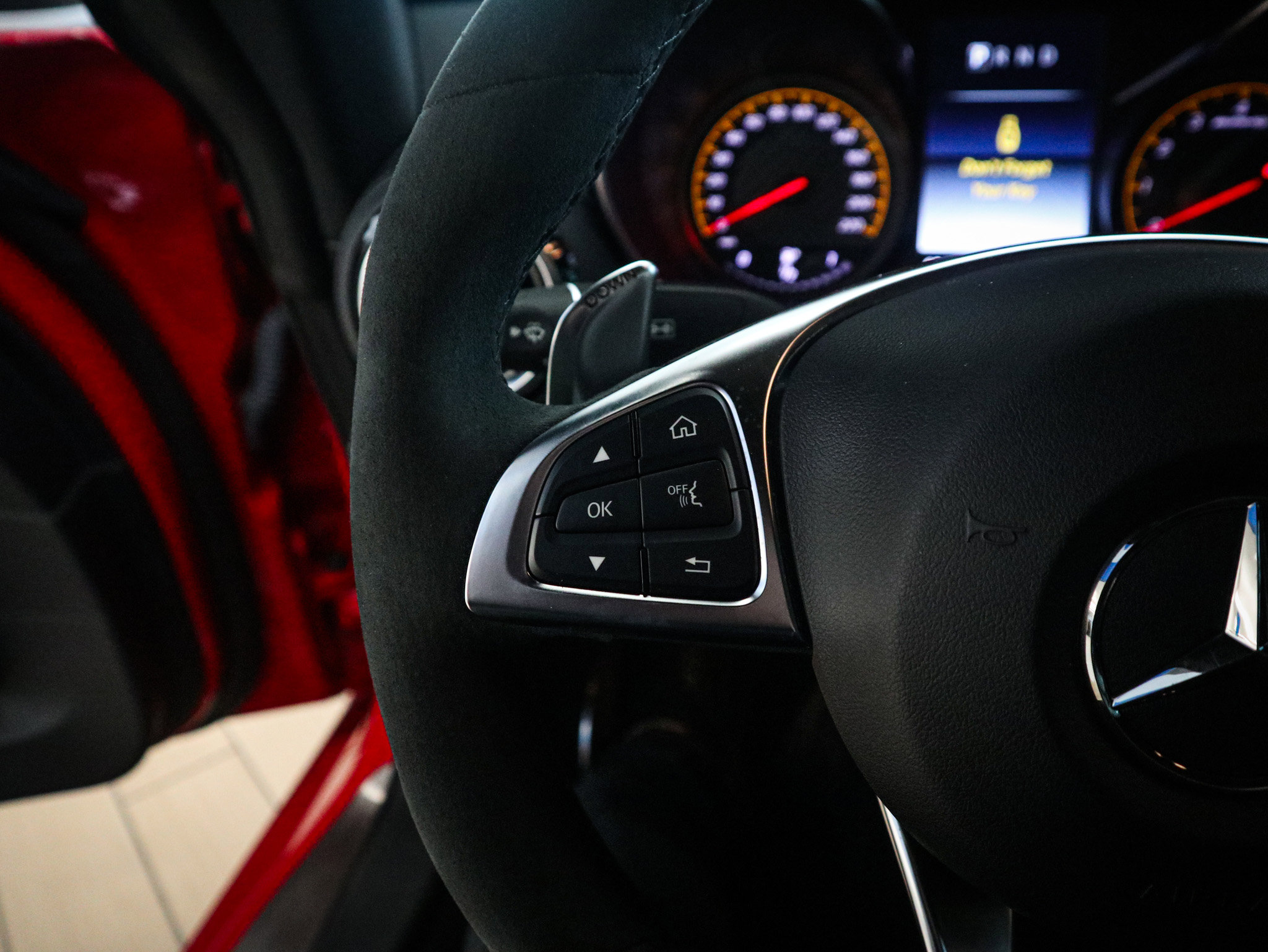 Used 2018 Mercedes-Benz AMG GT S image 18