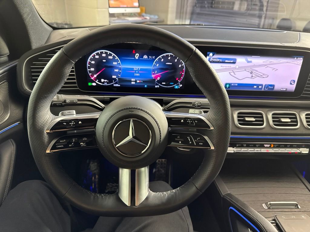Certified 2025 Mercedes-Benz GLS 580 4MATIC w/ Acoustic Comfort Package image 35