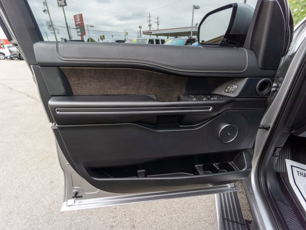 Used 2020 Ford Expedition Max Limited w/ Equipment Group 301A image 18