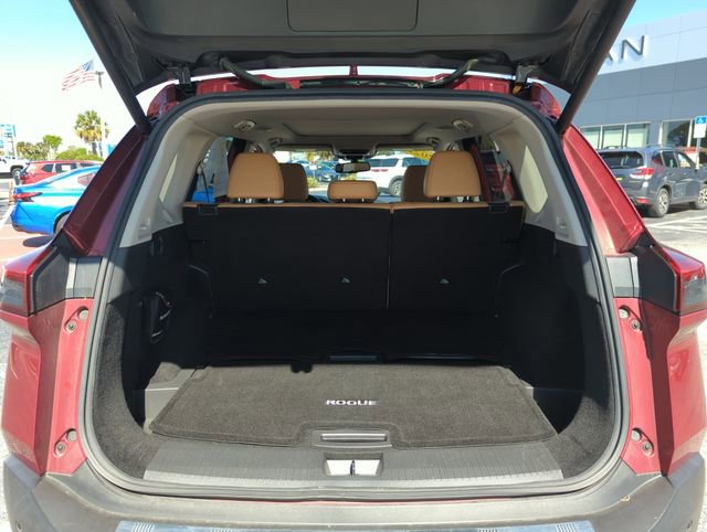 Certified 2021 Nissan Rogue Platinum image 19