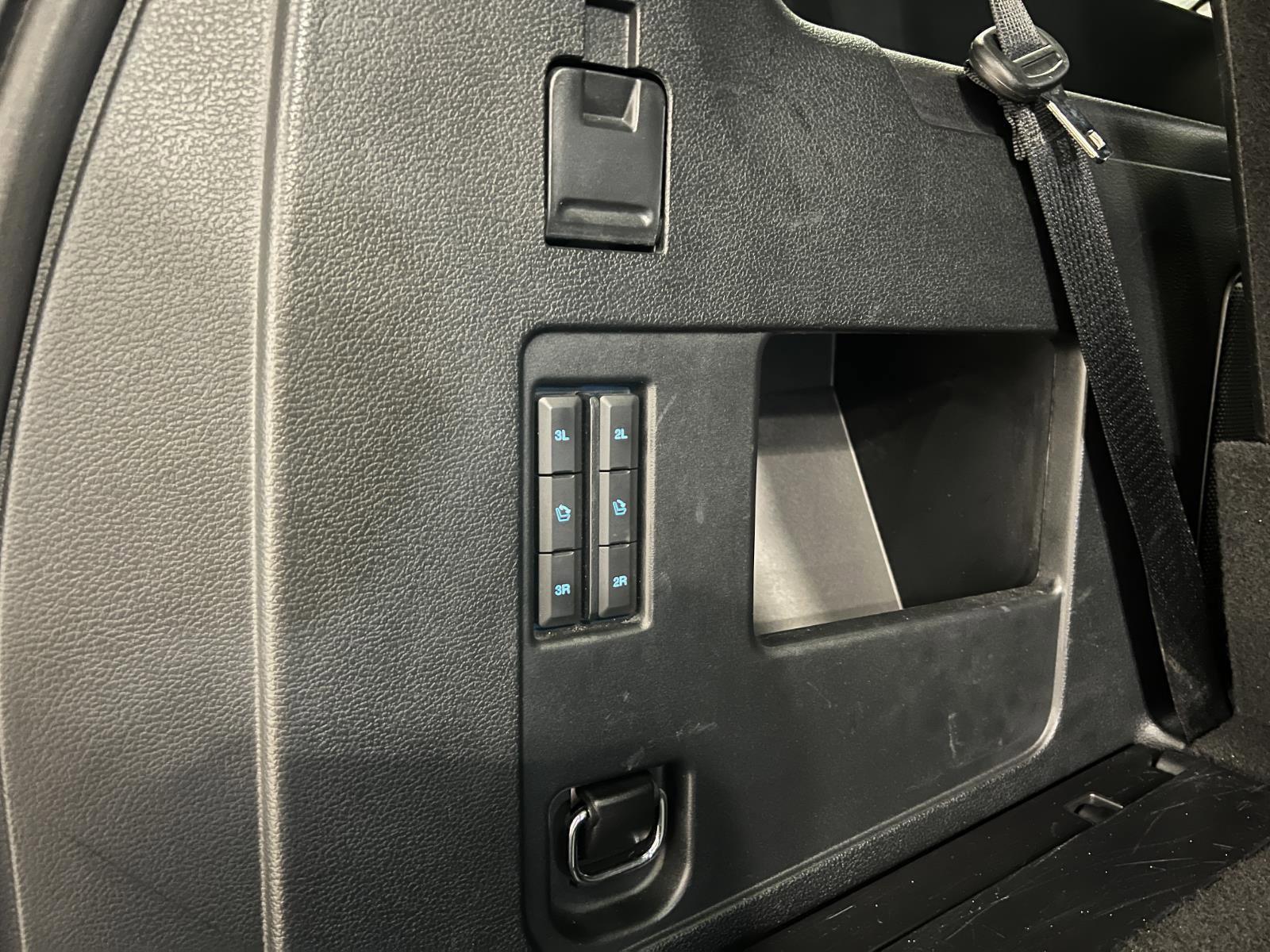Used 2019 Ford Expedition Limited w/ Equipment Group 301A AWD/4WD image 38