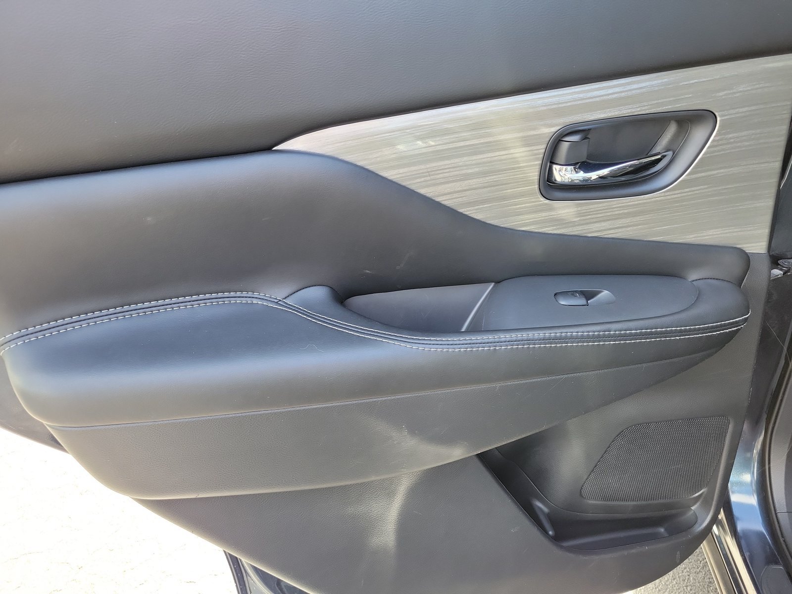 Used 2017 Nissan Murano S w/ Navigation Package FWD image 16