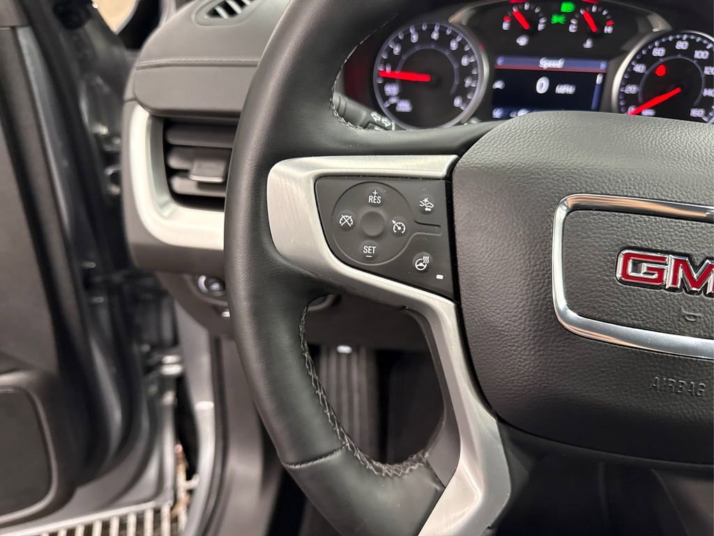 Used 2024 GMC Terrain SLT image 38