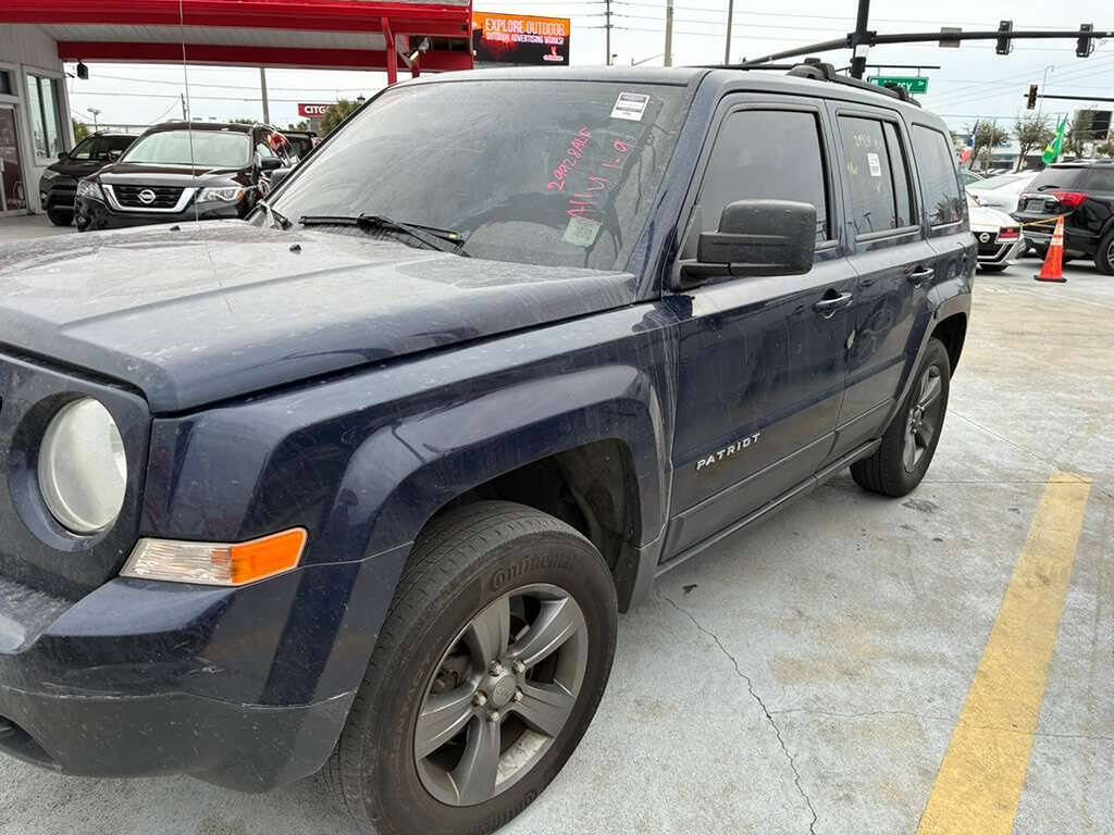 Used 2013 Jeep Patriot Latitude w/ Freedom Edition Pkg image 3