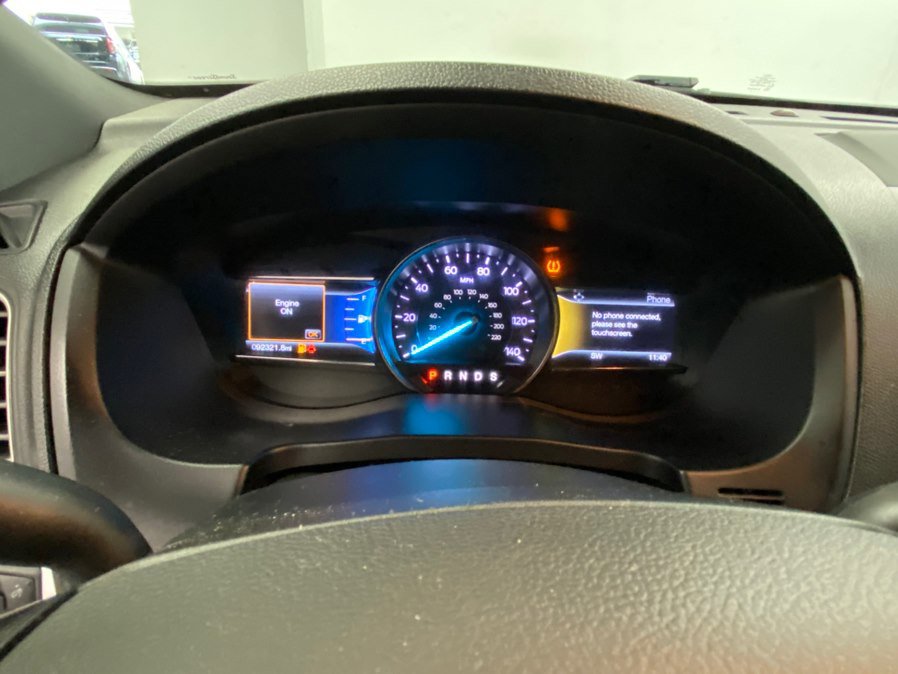 Used 2017 Ford Explorer XLT w/ Equipment Group 202A AWD/4WD image 32